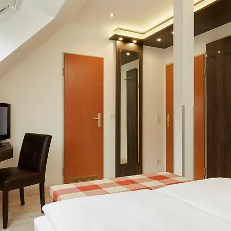 מלון H+ נירנברג