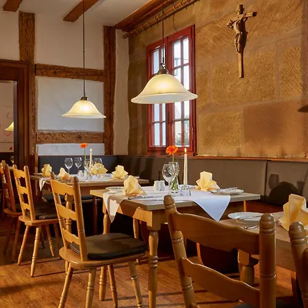 H+ 4* נירנברג