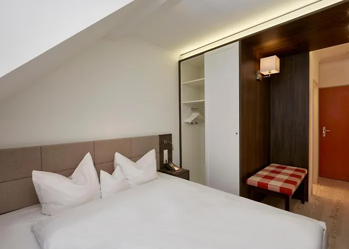 酒店 纽伦堡h+酒店 4*