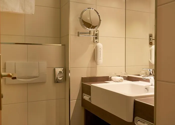 纽伦堡h+酒店 酒店